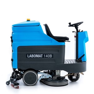  LABOMAT 140B Binicili Akülü Zemin Temizleme Makinesi